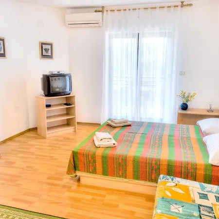 Apartment Josip 2011 Fažana Esterno foto