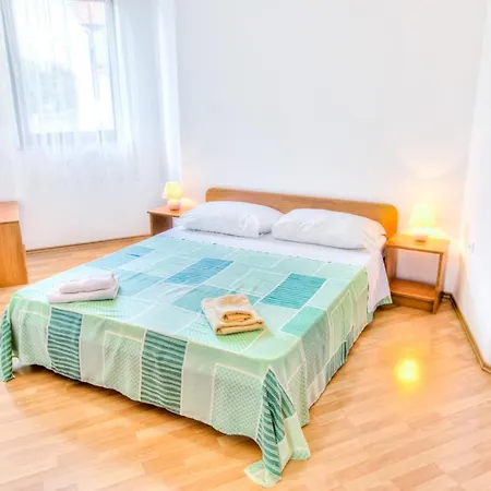 Apartment Josip 2011 Fažana Esterno foto