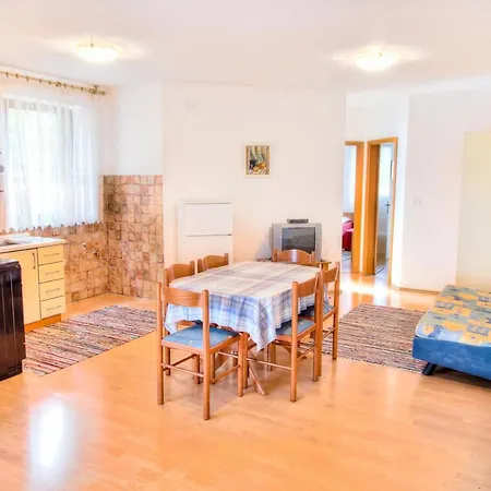 Apartment Josip 2011 Fažana Esterno foto