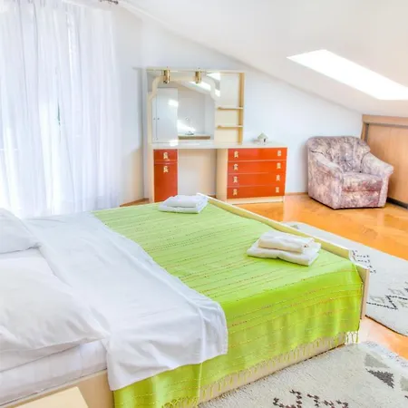 Apartment Josip 2011 Fažana Esterno foto