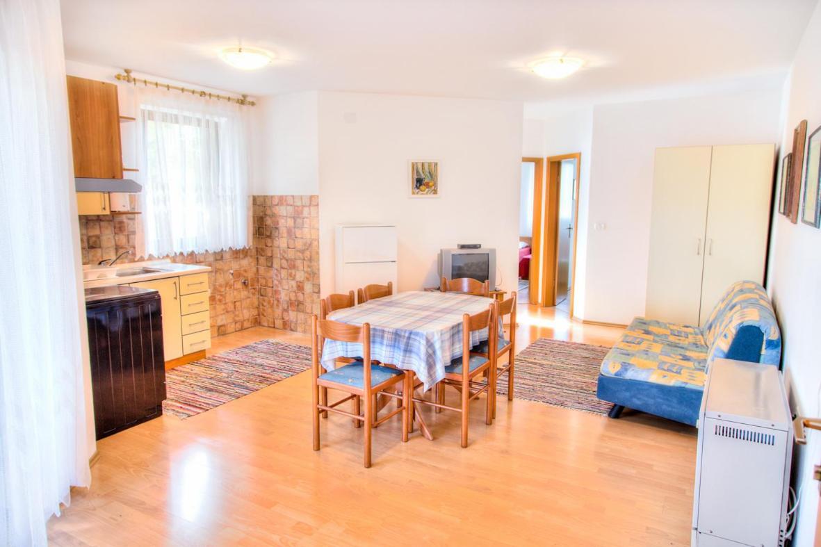 Apartment Josip 2011 Fazana